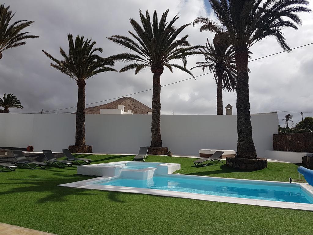 Hotelito Rural Flor De Timanfaya Tinajo Eksteriør billede